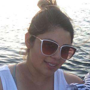 Meet your Posher, Stacy